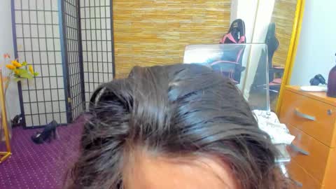 Aisha online show from February 28, 2026, 4:57 am