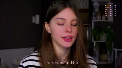 Aliza online show from December 14, 2025, 1:11 am