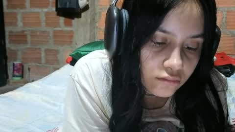 Snapshot of aitana23_ chatting on July 3, 2026, 10:38 pm aiti online show from July 3, 2026, 10:38 pm