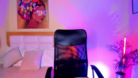 Aitana Brown online show from February 13, 2026, 9:33 pm