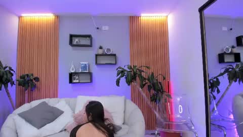 Snapshot of aixa_charless chatting on June 10, 2026, 12:04 pm Aixa online show from June 10, 2026, 12:04 pm