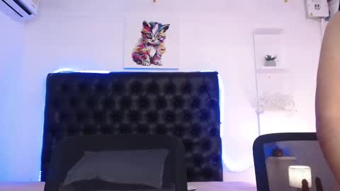 Snapshot of aixa_shaw chatting on December 12, 2024, 11:25 pm AIXA online show from December 12, 2024, 11:25 pm