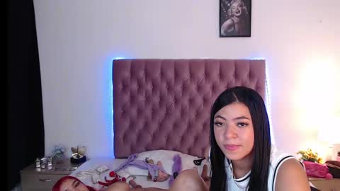 Snapshot of aixa_shaw chatting on January 8, 2025, 11:19 pm AIXA online show from January 8, 2025, 11:19 pm