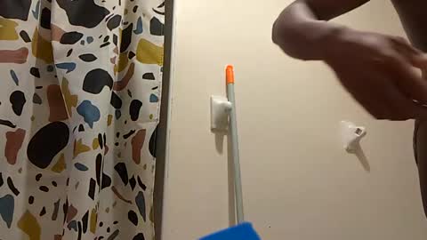 Snapshot of aj297914 chatting on November 19, 2025, 9:37 pm aj297914 online show from November 19, 2025, 9:37 pm