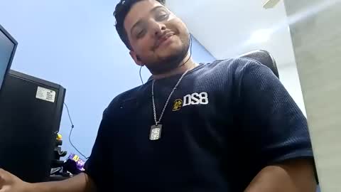 Snapshot of aj_cooper90_ chatting on December 27, 2024, 9:06 am Esteban online show from December 27, 2024, 9:06 am