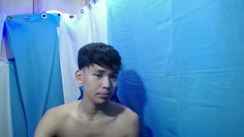 aj_daksxx online show from December 18, 2025, 3:18 pm