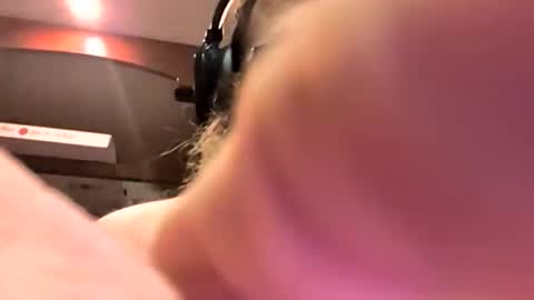 Snapshot of ajistightfeg chatting on December 2, 2025, 6:41 am Ajishigh online show from December 2, 2025, 6:41 am