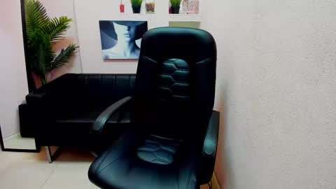 Snapshot of akaheby chatting on December 28, 2024, 2:10 pm akaheby online show from December 28, 2024, 2:10 pm