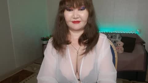 Snapshot of akanire chatting on June 3, 2026, 2:44 pm Shelly online show from June 3, 2026, 2:44 pm