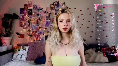 Akari online show from April 4, 2026, 6:33 am