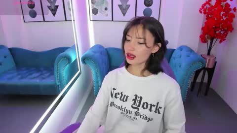 Azaka  online show from October 6, 2025, 12:35 pm