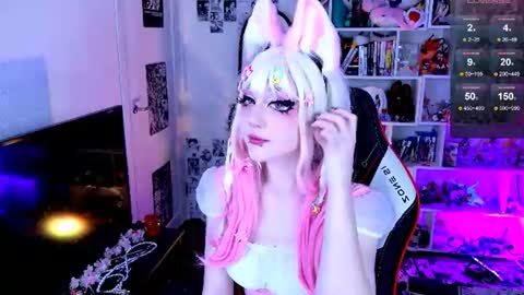 Snapshot of aki__ra chatting on June 20, 2026, 9:17 pm Aki online show from June 20, 2026, 9:17 pm