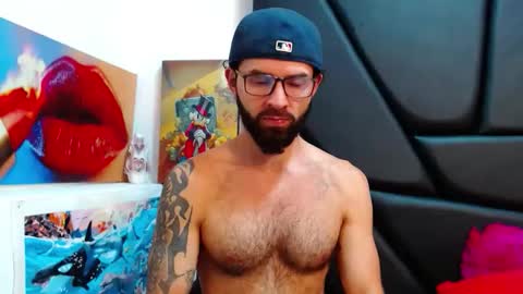 Snapshot of akiles_r chatting on June 3, 2026, 11:32 pm akiles online show from June 3, 2026, 11:32 pm