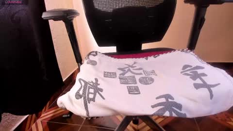 Snapshot of akira_tattoo chatting on April 23, 2026, 12:29 pm Akira online show from April 23, 2026, 12:29 pm