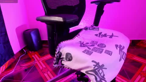 Snapshot of akira_tattoo chatting on June 6, 2026, 10:31 am Akira online show from June 6, 2026, 10:31 am