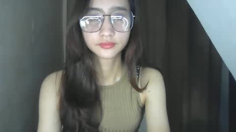 akira_z101 online show from February 11, 2025, 1:41 pm