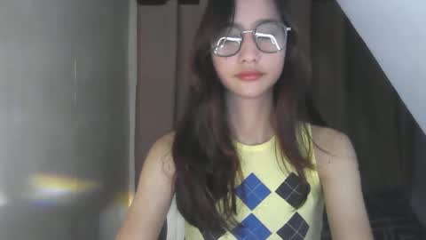 akira_z101 online show from February 13, 2025, 3:03 pm