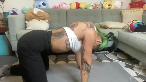 Snapshot of akirazayy chatting on February 5, 2026, 2:27 am Akira Zay online show from February 5, 2026, 2:27 am