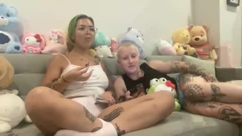 Snapshot of akirazayy chatting on February 23, 2026, 9:39 am Akira Zay online show from February 23, 2026, 9:39 am