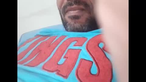 Snapshot of akram_40 chatting on October 29, 2025, 10:22 pm Brown arab man online show from October 29, 2025, 10:22 pm