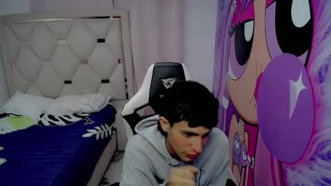 Snapshot of akyra_latin chatting on February 2, 2026, 12:15 pm Akyra latin online show from February 2, 2026, 12:15 pm