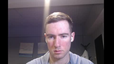 Snapshot of al3xzanderth3gr3at chatting on February 22, 2025, 8:50 am Alex online show from February 22, 2025, 8:50 am