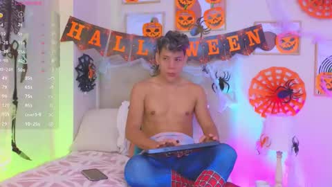 Al Fox  Miko Fortuni  online show from October 31, 2025, 12:33 am