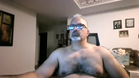 Snapshot of aladdin31673 chatting on July 20, 2026, 2:15 am aladdin31673 online show from July 20, 2026, 2:15 am