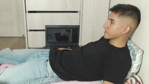 Snapshot of aladino_ms chatting on September 26, 2025, 7:40 pm aladino_ms online show from September 26, 2025, 7:40 pm