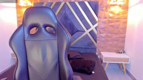 ALAHIA online show from October 1, 2025, 11:27 am