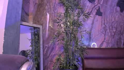 ALAHIA online show from February 2, 2026, 5:22 pm