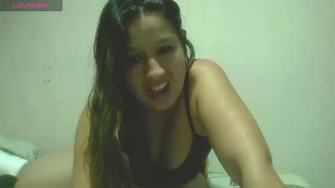 Snapshot of alahia_fox chatting on December 10, 2024, 5:07 am alahia online show from December 10, 2024, 5:07 am