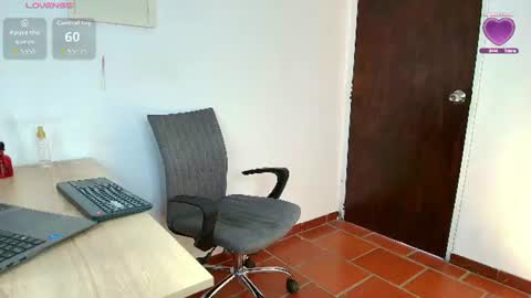 Snapshot of alahiacolucci chatting on June 29, 2026, 8:09 pm alahiacolucci online show from June 29, 2026, 8:09 pm