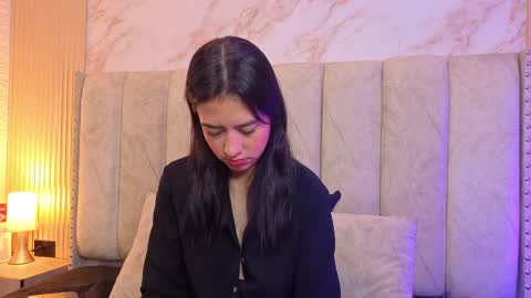 alahiasweet1 online show from June 3, 2026, 11:46 am