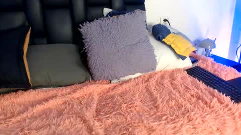 alaia online show from March 18, 2026, 2:42 pm