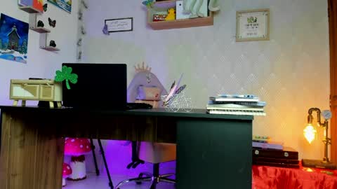 Snapshot of alaia_love77 chatting on March 31, 2026, 9:26 pm Alaia online show from March 31, 2026, 9:26 pm