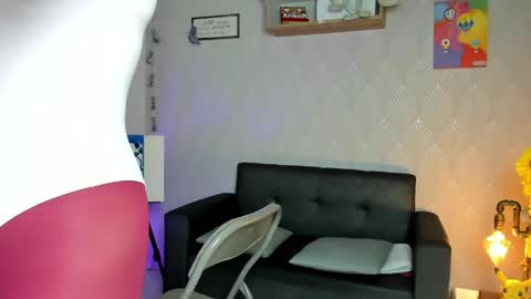 Snapshot of alaia_love77 chatting on April 16, 2026, 6:09 pm Alaia online show from April 16, 2026, 6:09 pm
