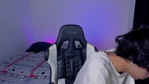 Snapshot of alan18n chatting on November 25, 2025, 4:45 am alan18n online show from November 25, 2025, 4:45 am