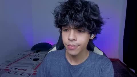 Snapshot of alan18n chatting on November 28, 2025, 2:47 am alan18n online show from November 28, 2025, 2:47 am