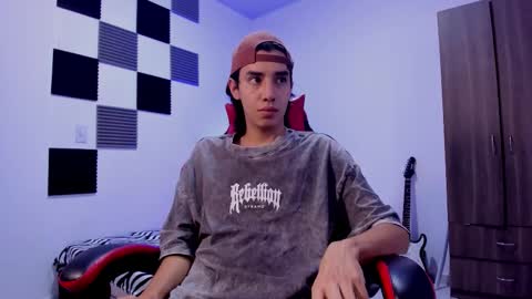 Alan Boy online show from September 12, 2025, 11:43 am