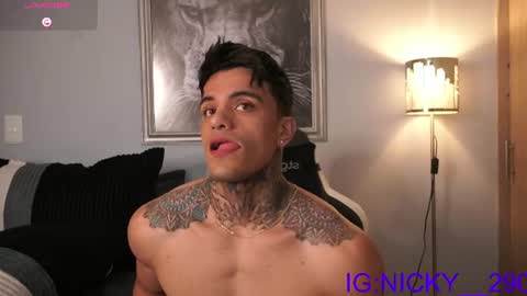 alan_morrys online show from July 23, 2026, 1:41 am