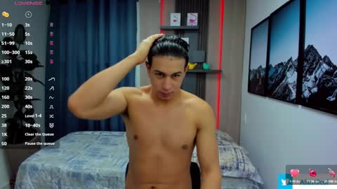 Alan  Kevin can we reach 100 thumbs up please guys  online show from March 11, 2025, 11:33 am