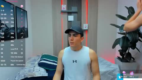 Alan  Kevin can we reach 100 thumbs up please guys  online show from November 12, 2025, 7:13 pm