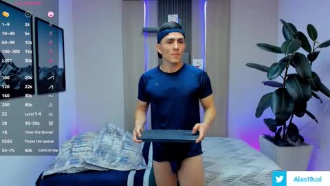 Alan  Kevin can we reach 100 thumbs up please guys  online show from November 26, 2025, 7:04 pm