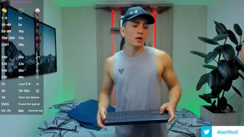 Alan  Kevin can we reach 100 thumbs up please guys  online show from December 20, 2025, 7:10 pm