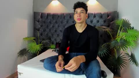 Alan online show from November 15, 2025, 1:29 pm