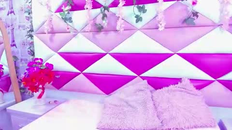 alana_deivis online show from February 25, 2026, 2:43 am