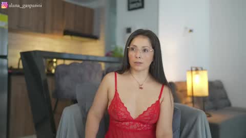 Alana Gasparini online show from April 15, 2026, 8:42 pm