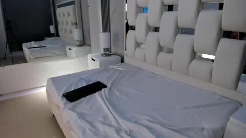 Alana Hard As online show from April 18, 2026, 7:58 pm