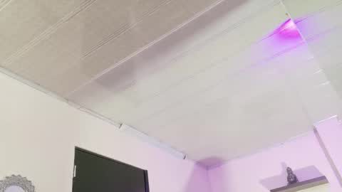 Maeve  online show from October 29, 2025, 11:45 am